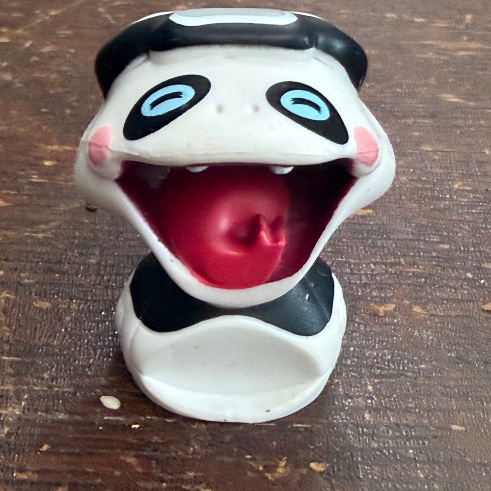 Rare Yo-Kai Watch Pandanoko Figure Hasbro Medal Moments Tsuchinoko Panda